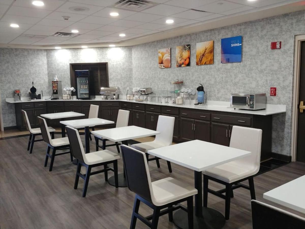 Comfort Inn & Suites Гринвилл Экстерьер фото