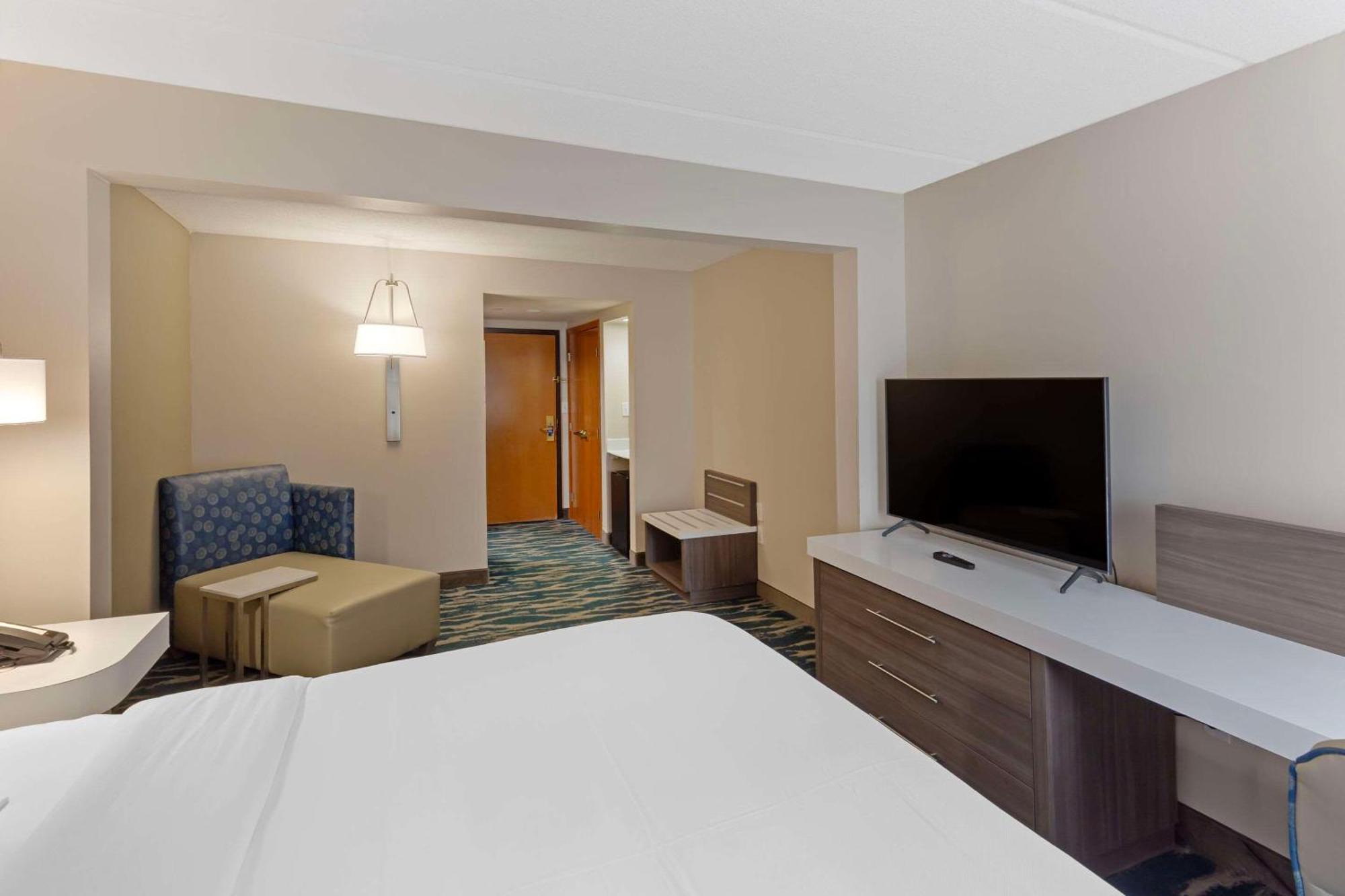 Comfort Inn & Suites Гринвилл Экстерьер фото